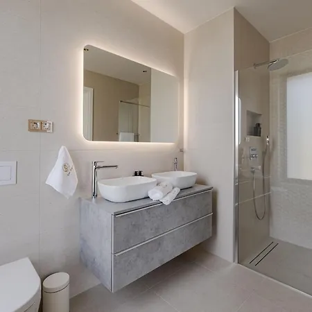 Holiday Palms-1 By Interhome Casa vacanze
